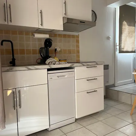 Les Restanques Du Sud ル・ラヴァンドゥー